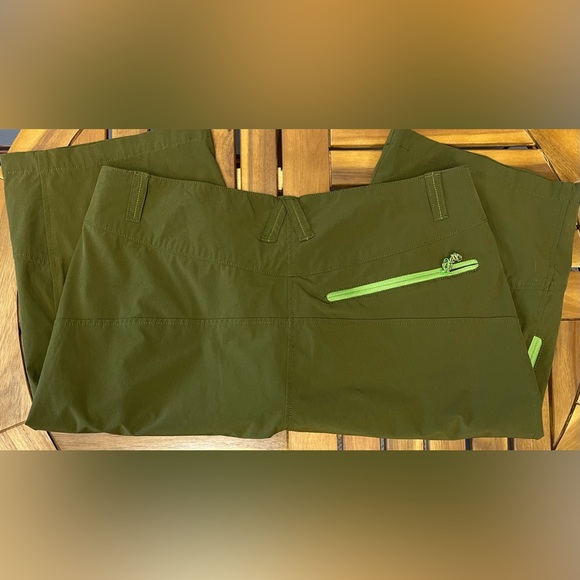 Mammut shorts NWOT - Picture 3 of 5